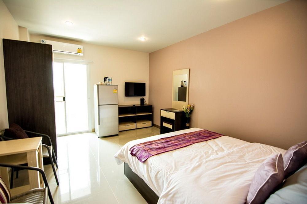 At Ease Hotel Suvarnabhumi Bang Phli Exterior photo