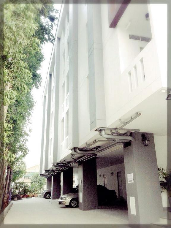 At Ease Hotel Suvarnabhumi Bang Phli Exterior photo
