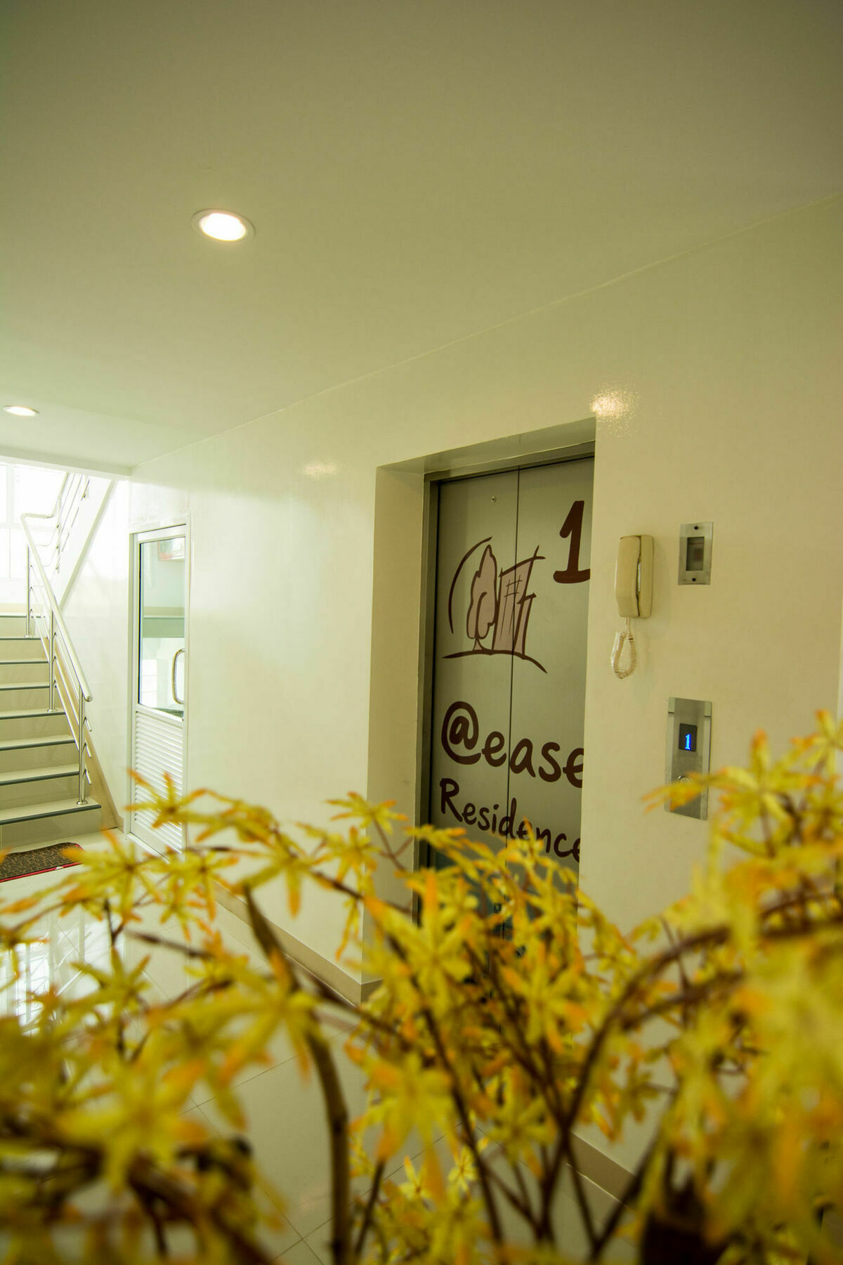 At Ease Hotel Suvarnabhumi Bang Phli Exterior photo