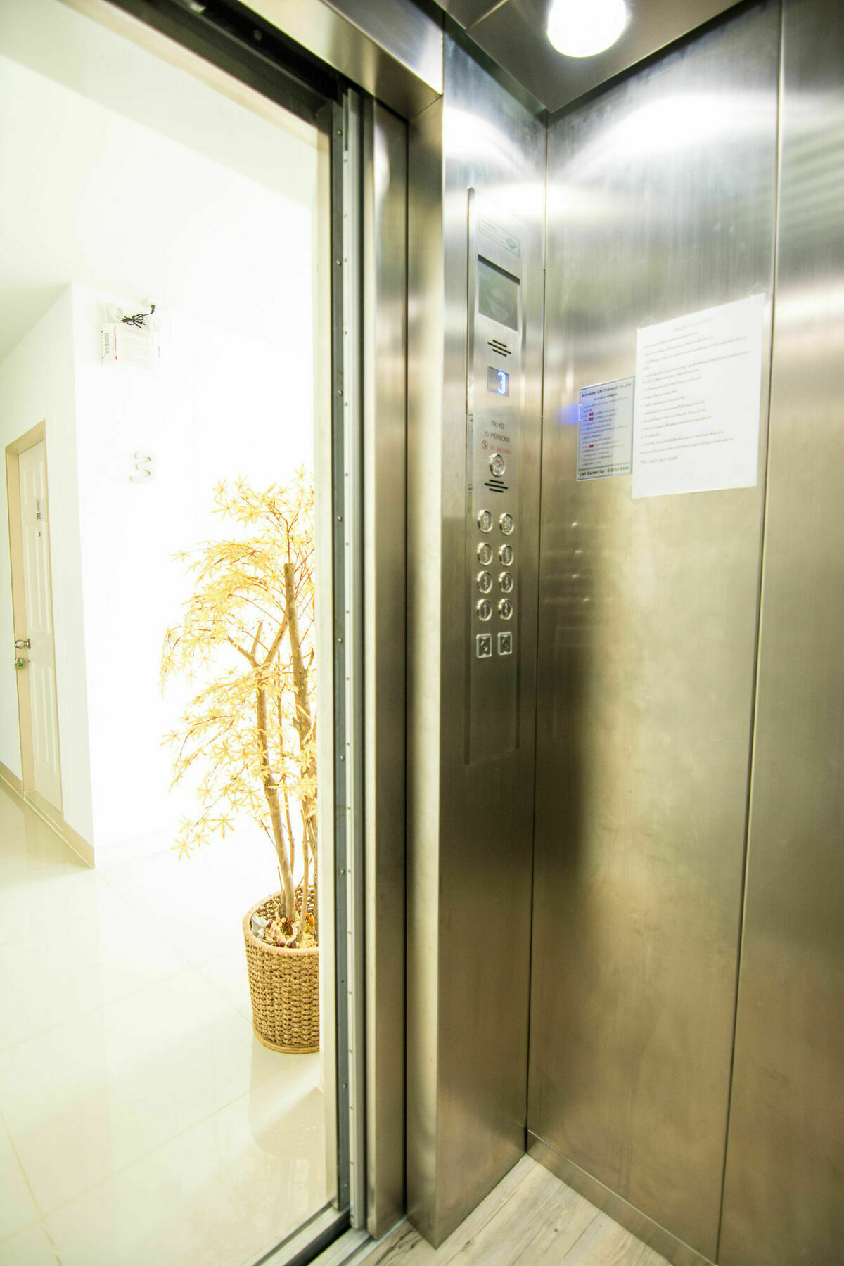 At Ease Hotel Suvarnabhumi Bang Phli Exterior photo
