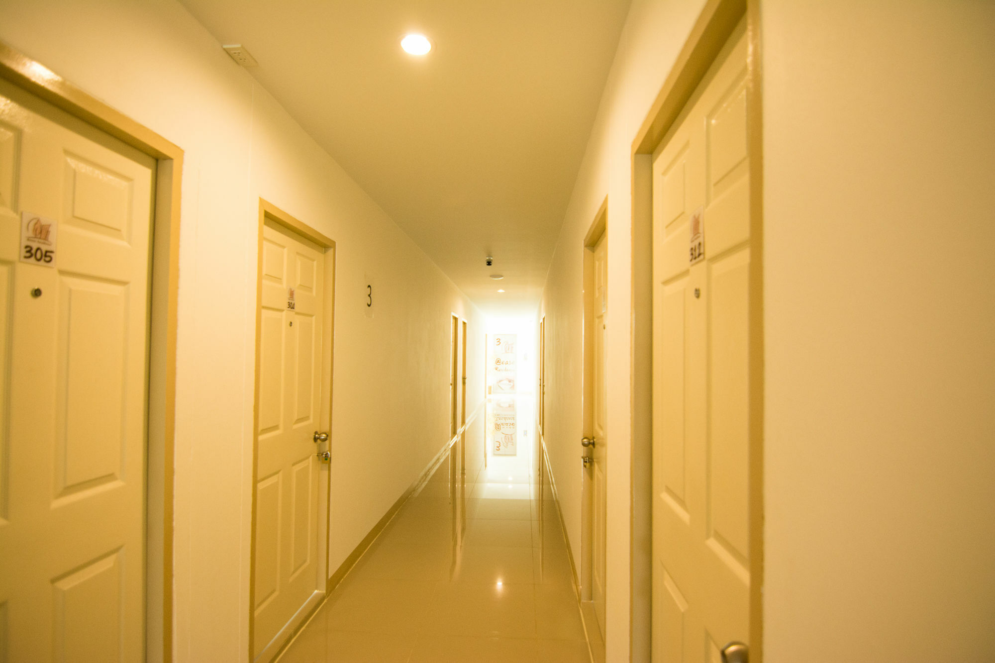 At Ease Hotel Suvarnabhumi Bang Phli Exterior photo